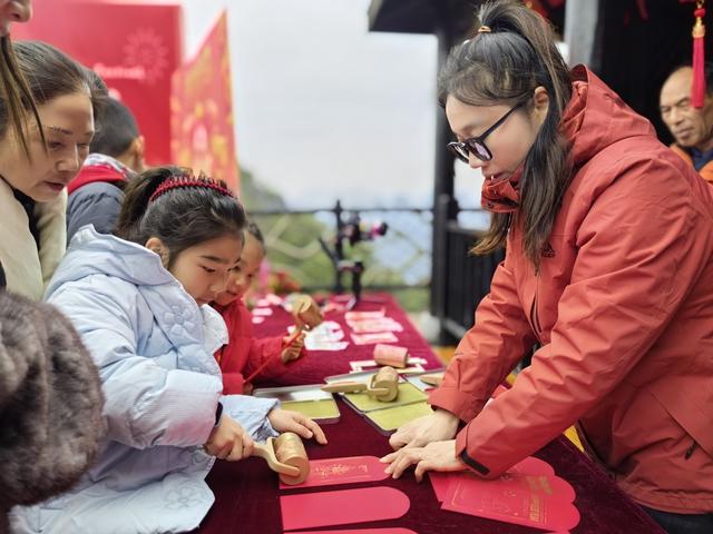 桂林阳朔如意峰索道景区圆满完成2026年春节假期旅游接待工作