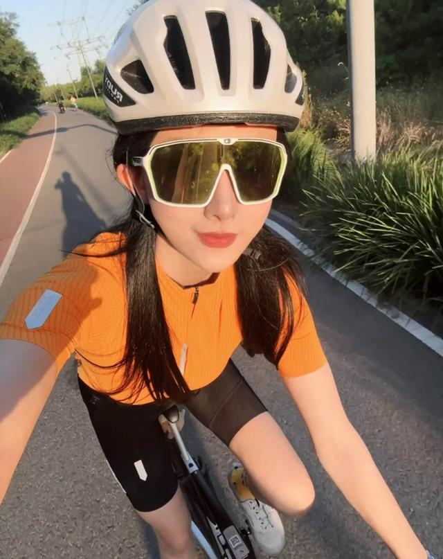 为啥爱运动的人穿搭都很暴露？她们不害臊吗！