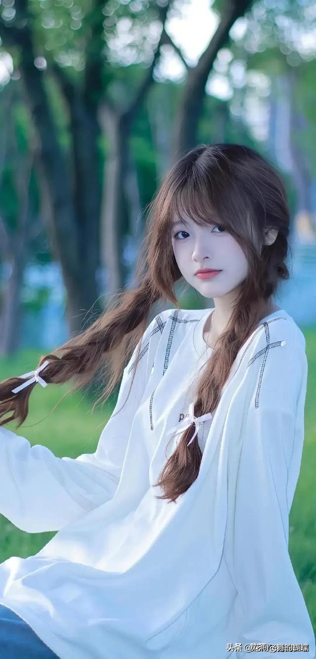 湖北荆州一校花,168cm皮肤白到发光,身材也很顶级,太美啦