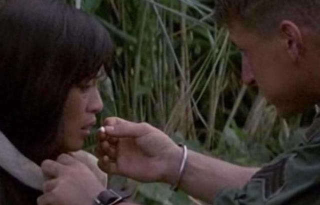 被美国打了14年，最后成了亲美国家，国内女性为美军生下数万混血