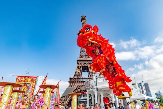 深圳老牌景区春节“翻红”成顶流，元宵新玩法再续狂欢