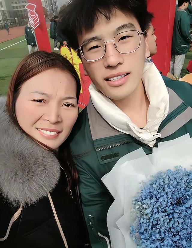 痛心！江苏20岁男孩张俊豪去世，原计划报考军校，去世原因曝光