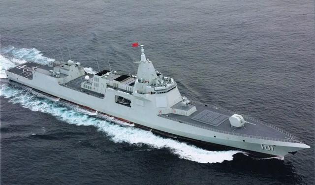 高市早苗在中国面前，按下扩军备战加速键，日本撕下了最后的伪装