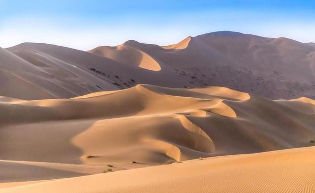 甘肃被隐藏的宝藏小城，几乎浓缩了大西北全部美景，却少有人提起