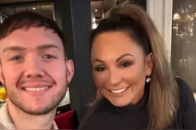赌王大房家人现身，何猷光两个女儿罕见露面，姐妹在澳门参加活动图片