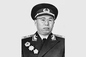 他是非常特殊的一位开国元帅，毛主席指示：元帅中不能少了这个人图片