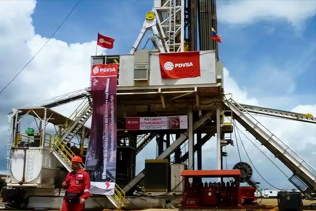 彻底不演了！特朗普宣布，从委扣押的中国油轮，将由美国永久保留