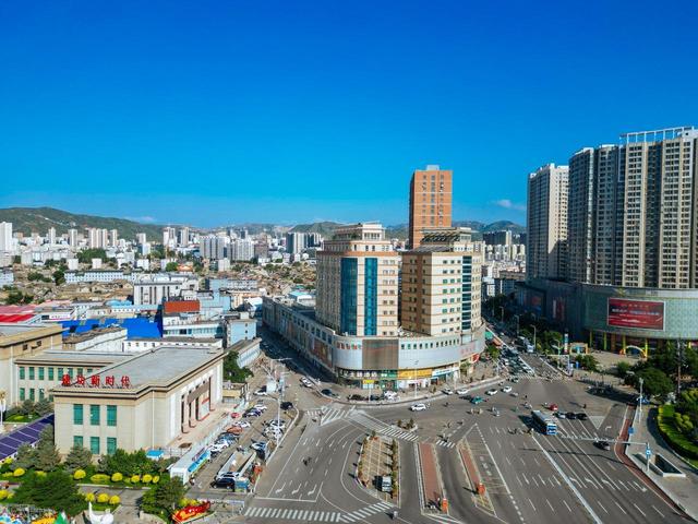 河北最叛逆的市辖区，宣化与张家口要跨越的鸿沟远不止30公里？