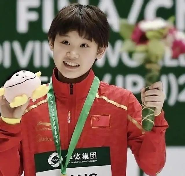 官宣退役不到1个月	，张家齐接受采访，句句不提却字字都是全红婵