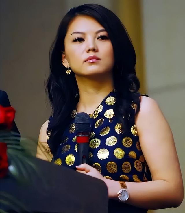 李湘不忍了！坦白与释永信的真实关系，亲吻照的真相终于大白