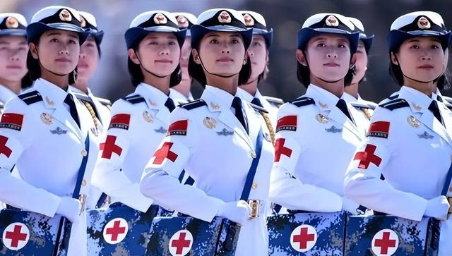 反华势力出现！93阅兵期间，多人公开诋毁中国，内容炸裂身份特殊