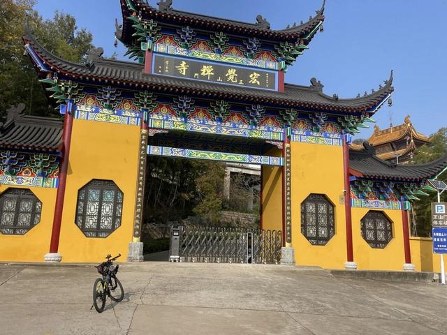 骑游江宁方山祖堂山：一坊一庙一观一寺