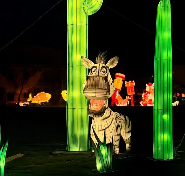 元宵去哪儿玩？快来信阳木机厂文创产业园→