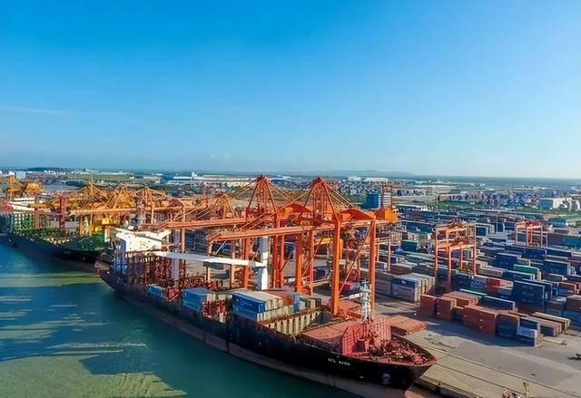 新加坡急了？要中国继续依靠西方，海南封关，新加坡百年饭碗要砸