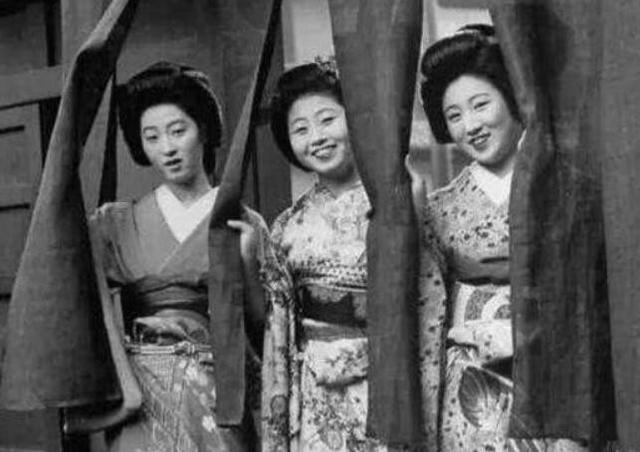 日本投降后，留在东北的12万日本女人去哪了？难怪日本人不愿提