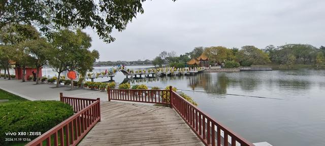 龙亭：七十二级台阶上的古今叠影