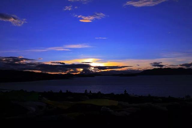 穿越阿里，才算真正到过西藏！万山之祖与百川之源在此相遇。