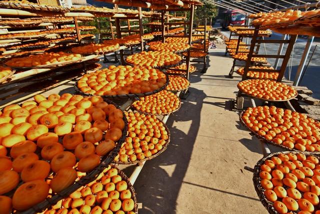 四川人别藏了！剑门关的悬崖餐厅比张家界玻璃栈道还刺激！