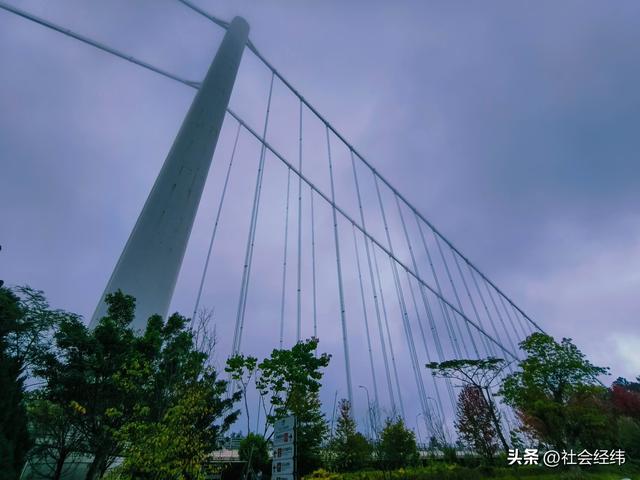 云端悬索跨峡谷！腾冲龙江特大桥，亚洲海拔第一的天路奇观