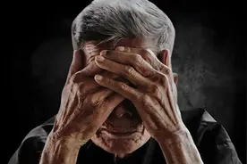 不到一个小时两万块没了，但6年手抖不见了，你觉得值得吗？图片