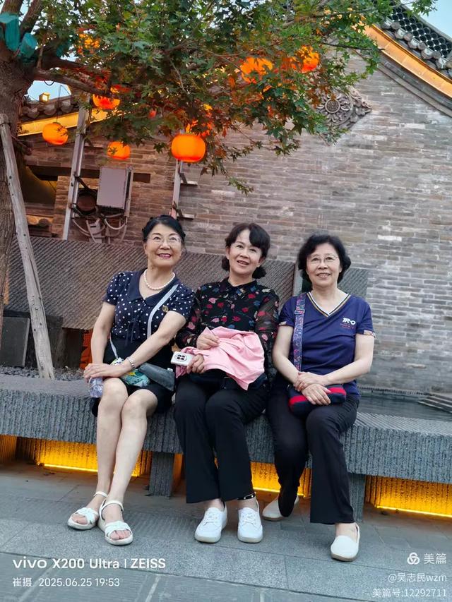 北京开国将军后代合唱走进古城大同，探寻历史足迹，感受文化魅力