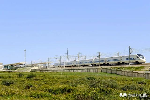 铁道风景线｜绿野银桥展夏韵