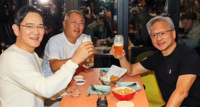 劲爆：黄仁勋11.5台北闭门会议录音泄露，华为、中美AI竞赛、白宫