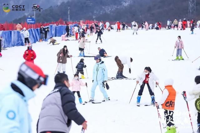 5000余场活动、百万景区门票优惠宠你！2025四川省冬季旅游季大幕开启
