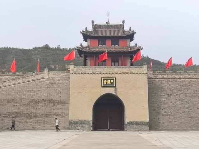 甘肃会宁红军长征胜利会师景区 有多个新老景观讲述着这一辉煌历史