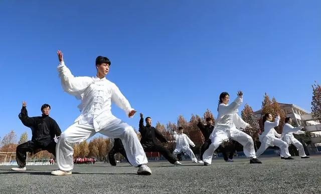 每天站桩高效实操：4步练出真收获，不做无用功