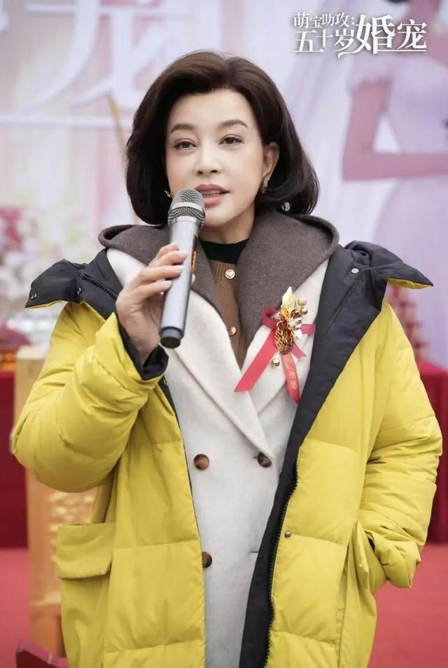 钱再多有什么用？75岁刘晓庆的现状，给所有中老年人提了个醒