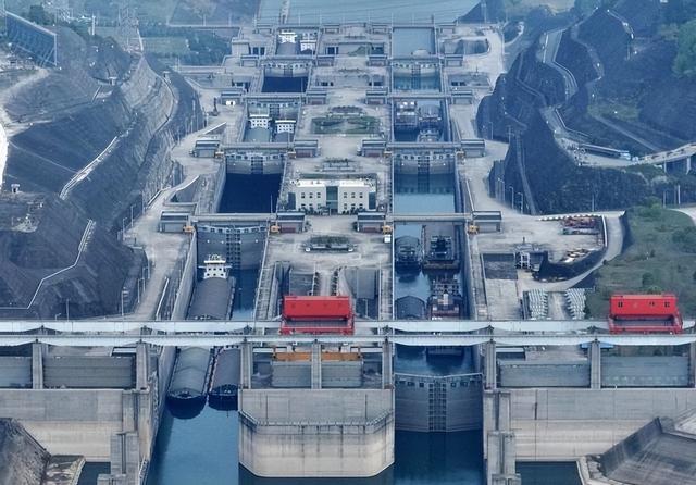 三峡大坝账本曝光：运行了20余年，2500亿投入如今回本了吗？