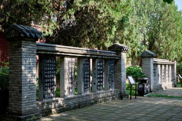 山东泰安岱庙，华夏名山第一庙，历史悠久，又被誉为“神的府邸”