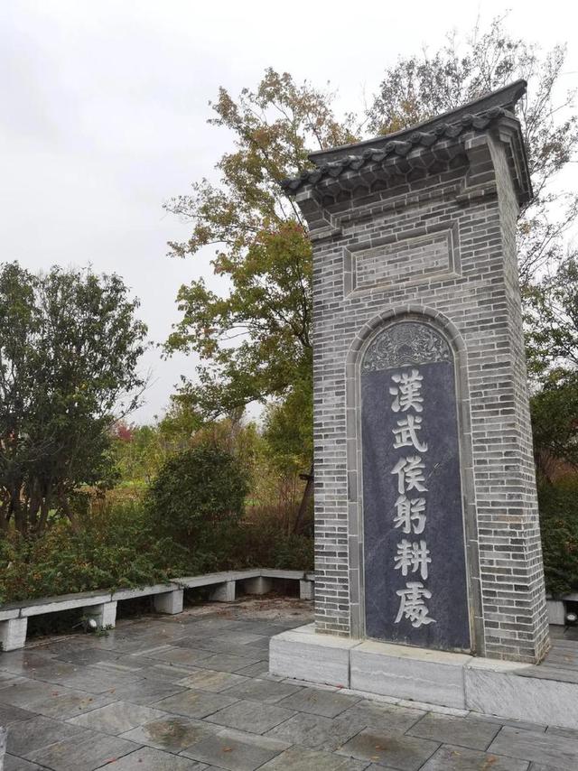 南阳，到底有多“中”？这座被低估的河南宝藏，藏着半部中华史！