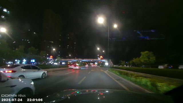 600公里国道自驾，我居然开了14个小时，你知道是什么感觉吗？