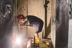 老旧电梯焕新颜 居民生活添安心图片