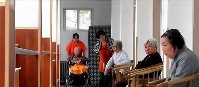 江苏大一女生开养老院，无人入住却有近400名客户	，员工全是60后