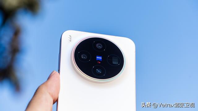 超全万字文！告诉你为什么 X300 系列是最强旗舰影像机