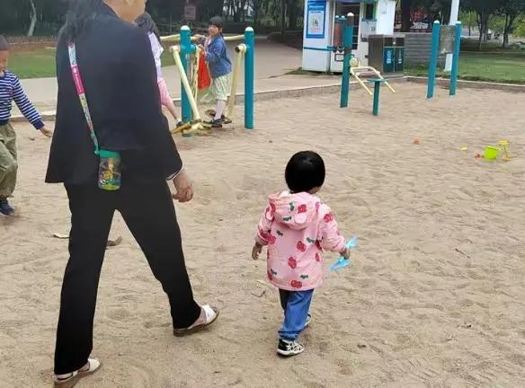 重磅来袭！国家终于正式出手了，不生孩子的时代要结束了