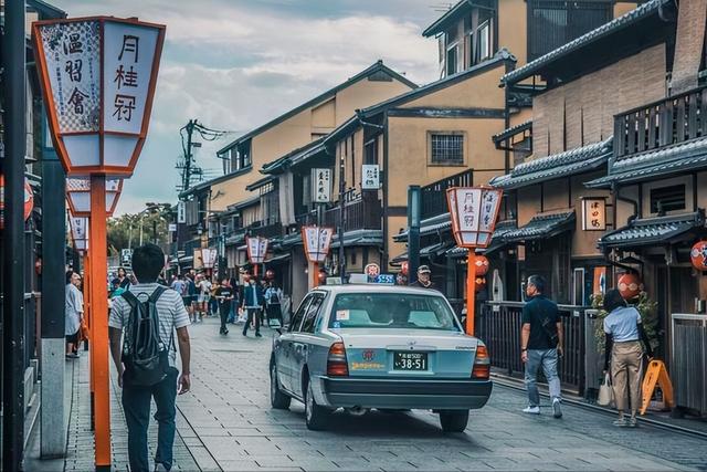 中国游客“用脚投票”，暂缓旅日的连锁反应，到底有多猛烈？