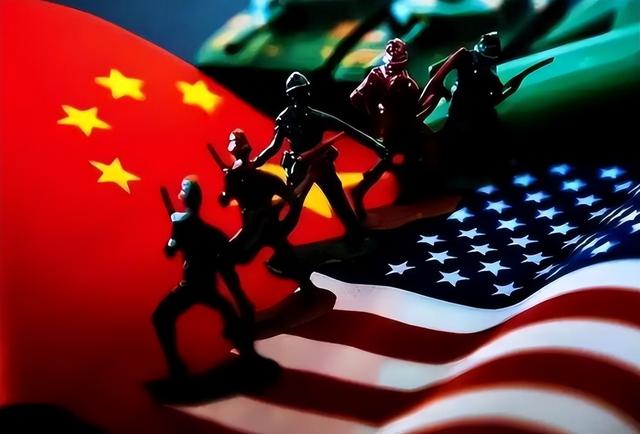 中美差距那么大？张召忠：美国就算一动不动	，中国20年也追不上！