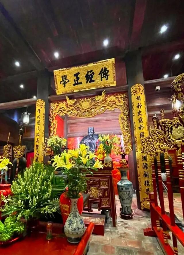 走进越南河内文庙-国子监