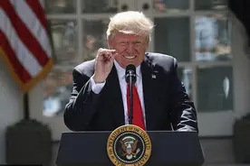 砸250亿！特朗普“金穹”防御系统曝光：太空军备竞赛要来了？图片