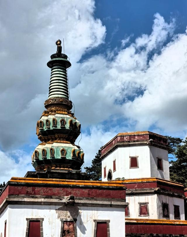 世界上只有中国河北省承德市才有的全球“独一无二的10大奇景”