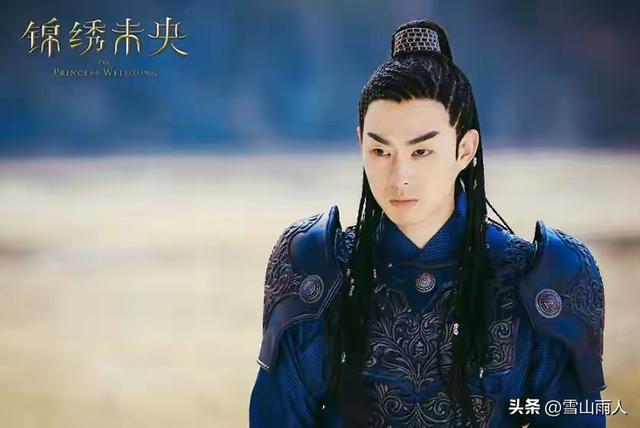 47岁吴建豪曝自拍照，瘦到脱相	，1米8壮汉变尖嘴猴腮，像小老头