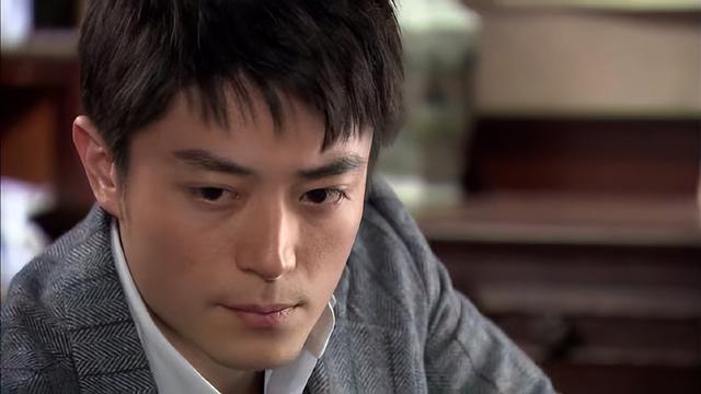 《如懿传》“窝囊皇上”逆袭， 霍建华新剧放飞自我，毒舌逗笑观众