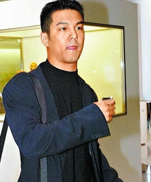 贾静雯没想到，当年赔2600万争回的女儿，如今用50亿遗产替她争光