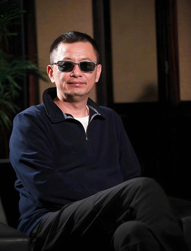 陪玩陪睡只是开胃菜！集体开嫖、舔手指、无法无天，阴暗面显露了