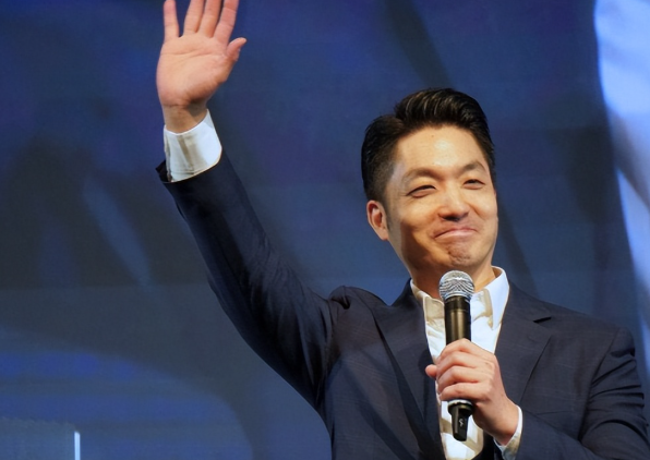 郑丽文没戏了？国民党主席竞选局势变了，赖士葆曝出猛料：会有重量级人物参选！马英九幕僚火速表态