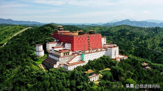 承德藏着 4 座 “皇家古镇”，避暑山庄外的秘密，第 3 个因电影爆红